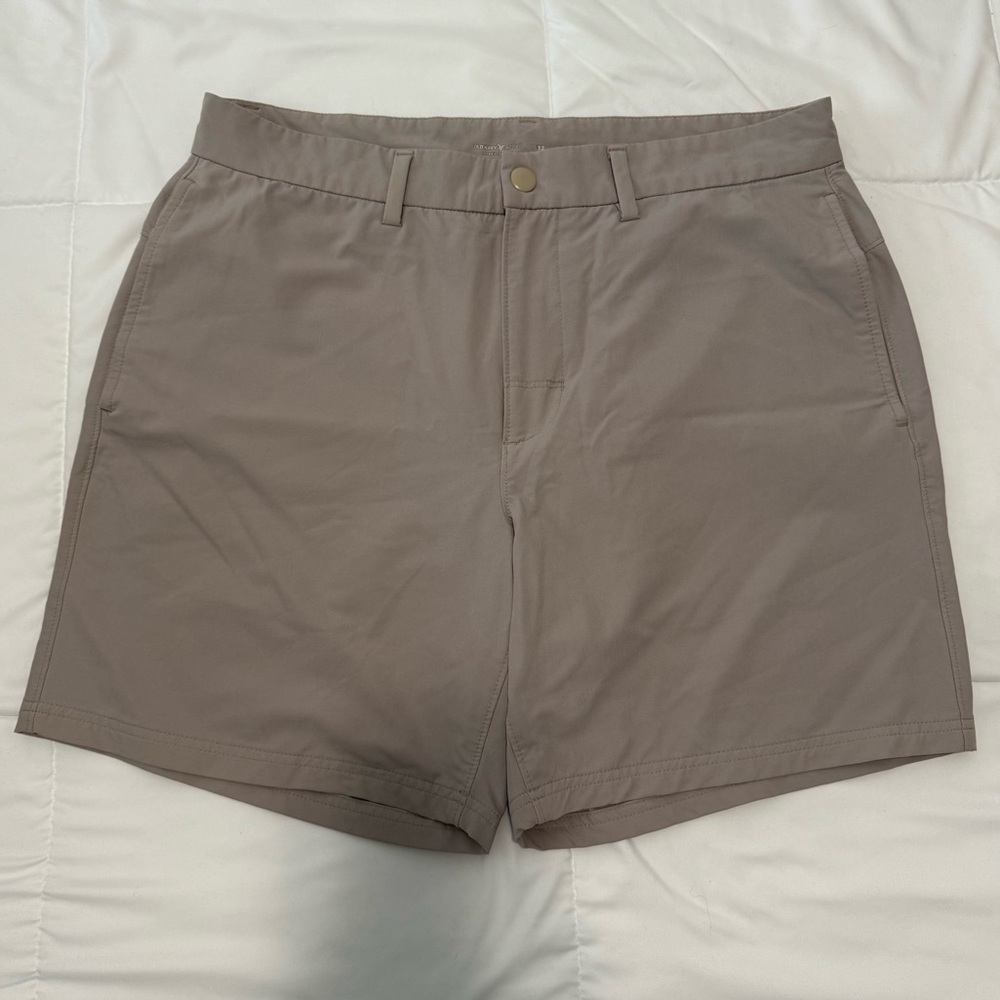 Old Navy Men's Flat Front Shorts - Taupe